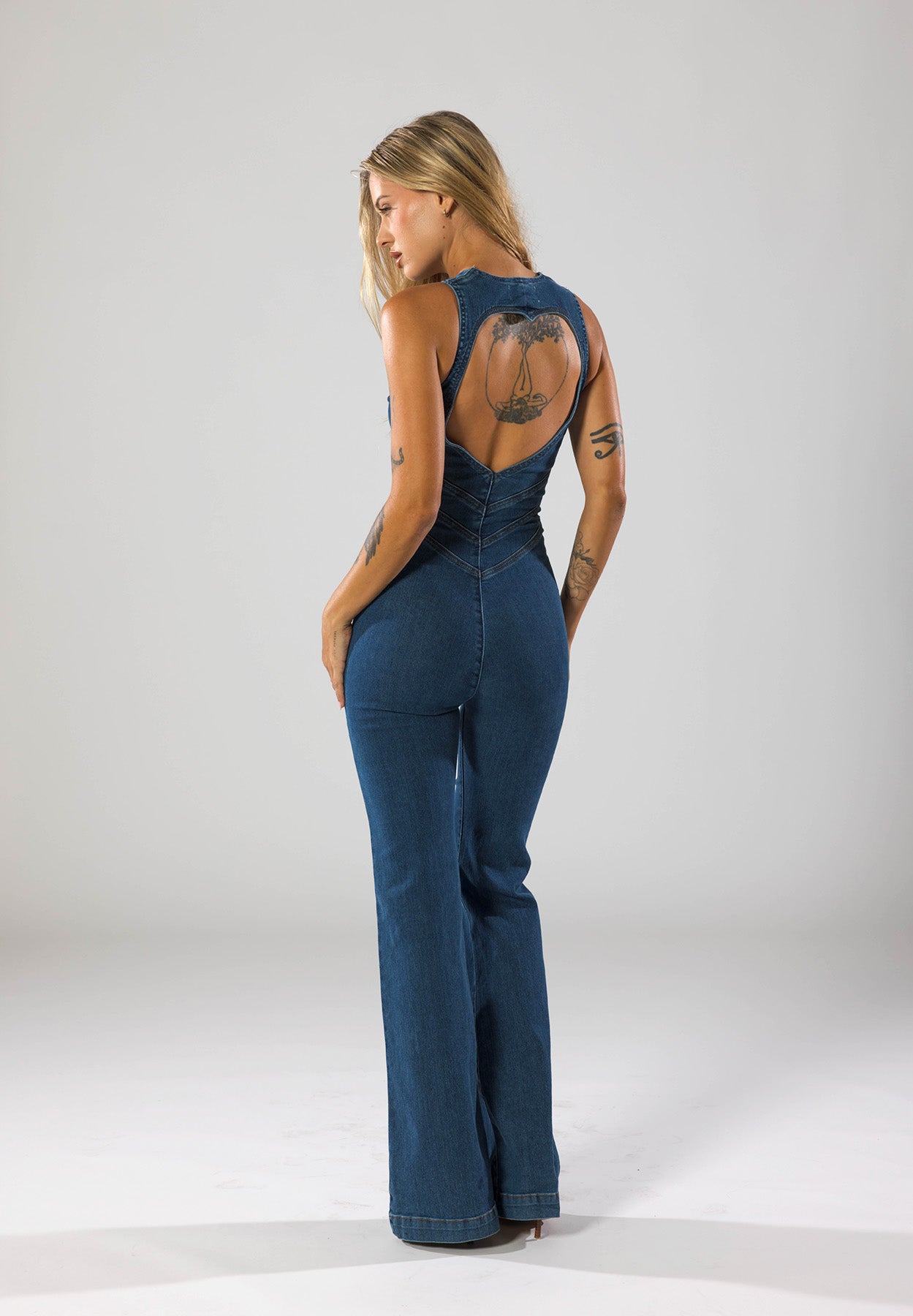 Casilda - Heart-Shaped Back Zipper Jumpsuit