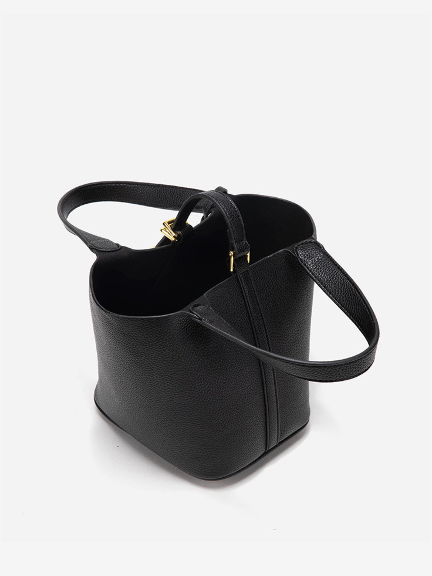 Linley | Chic Bucket Bag
